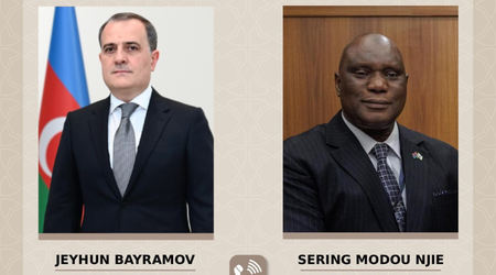 Ceyhun Bayramov qambiyalı həmkarı ilə telefon danışığı aparıb