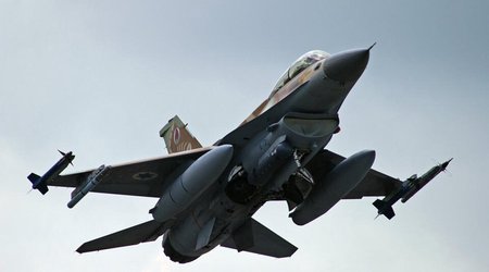 Израиль грозит Ливану ударами по аэропорту