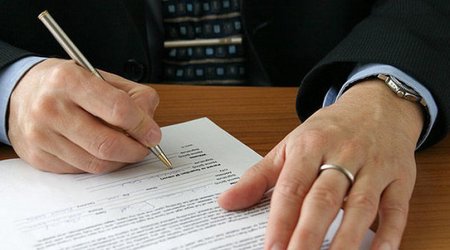 Azərbaycanda 60 yaşdan yuxarı işçilərin işdən çıxarılmasına qadağa təklif olunur