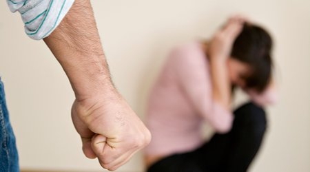 Dünyada hər 10 dəqiqəyə bir qadın öldürülür – Azərbaycanda da artım var