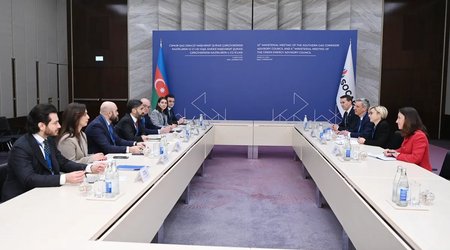 SOCAR və TotalEnergies “Abşeron” yatağının tammiqyaslı işlənməsini müzakirə edib