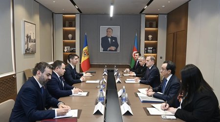 Bayramov Naxçıvana dron hücumu ilə bağlı moldovalı həmkarını məlumatlandırıb