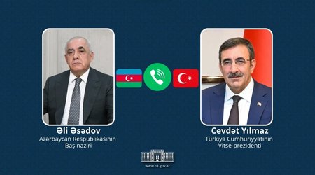 Əli Əsədovla Cevdet Yılmaz İranın dron hücumlarını müzakirə edib