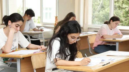 Bazar günü 62 mindən çox şagird üçün buraxılış imtahanı keçiriləcək