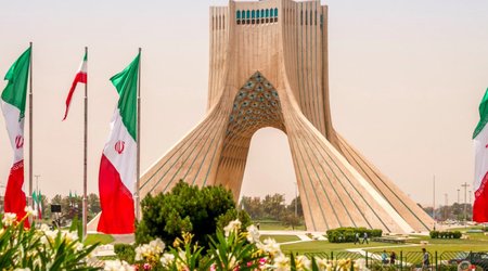 IRGC: US military bases and Israeli troop gathering points hit with multi-warhead missiles