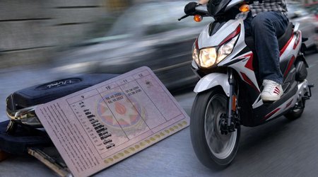 Moped sürənlərdən bu gündən vəsiqə tələb olunur