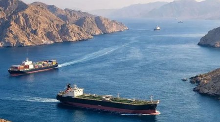 Иран полностью закрыл Ормуз