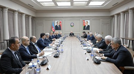 Baş nazir müşavirə keçirib