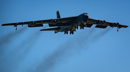 Американские стратегические бомбардировщики вылетели в сторону Ирана