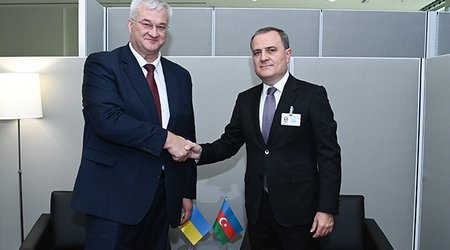 Сибига и Байрамов обсудили международную повестку