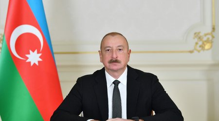 Ильхам Алиев поздравил православную христианскую общину Азербайджана