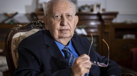 Türkiyə parlamentinin sabiq sədri vəfat edib