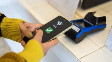 "Kapital"ın 1 milyondan çox müştərisi ictimai nəqliyyatda NFC ödənişlərdən istifadə edir
