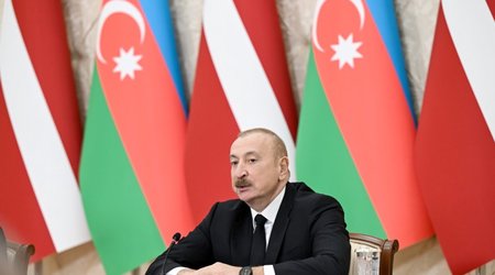 Президент: Взаимные визиты представителей Азербайджана и Армении способствуют нормализации обстановки