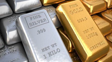 Gold prices fall 0.71%