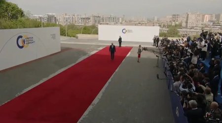 İrəvanda Avropa Siyasi Birliyinin 8-ci sammiti başlayır