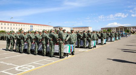 Azərbaycan ordusunda andiçmə mərasimləri keçirilib