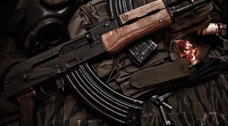 Baku taxi driver jailed for carrying Kalashnikov rifle in car