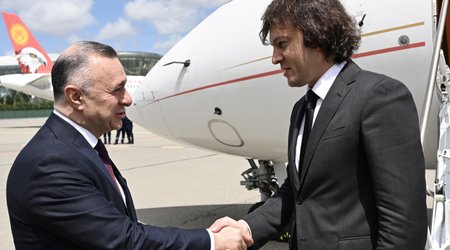 Georgian prime minister arrives in Azerbaijan for WUF13