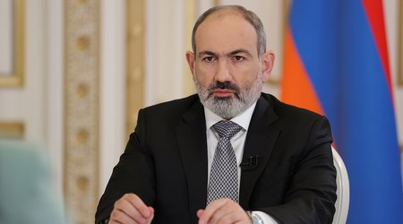 Silahlı maskalı şəxslər Paşinyanı ölümlə hədələyib