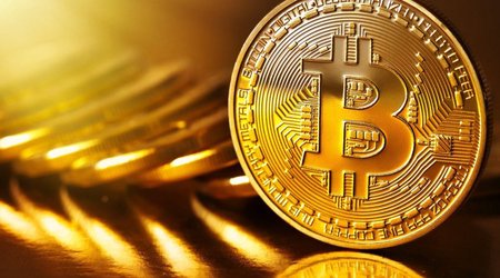 Bitcoin вырос до $77,093, Ethereum снизился