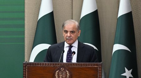 Pakistani PM Shehbaz Sharif congratulates President Ilham Aliyev on Independence Day