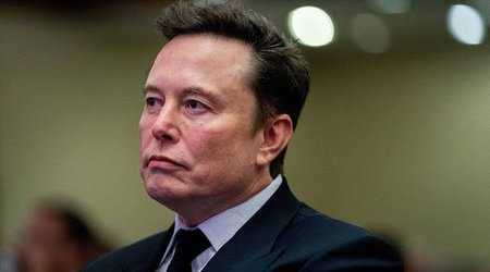 İran Elon Maskın şirkətlərini hərbi hədəflər siyahısına salıb