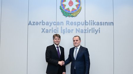 Ceyhun Bayramov Slovakiya XİN-in dövlət katibi ilə görüşüb