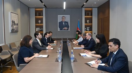 Ceyhun Bayramov Ben Bləklə TRIPP layihəsinin icrasını müzakirə edib