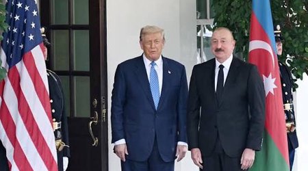 Prezident Trampı yubileyi münasibətilə təbrik edib