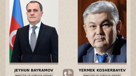 Ceyhun Bayramov qazaxıstanlı həmkarı ilə strateji tərəfdaşlığı müzakirə edib