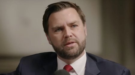 Вэнс уверен, что сборов за проход через Ормузский пролив не будет