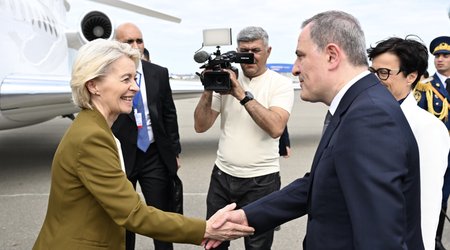 Ursula Fon der Lyayen Bakıda rəsmi səfərdədir