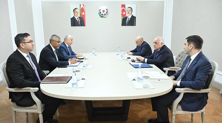 Əli Əsədov Yan Sonderslə görüşüb