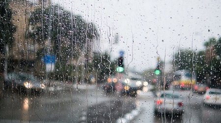 Hava proqnozu dəyişib: Bakıda yağış yağacaq, şimşək çaxacaq