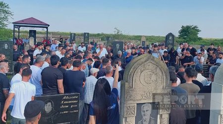 Погибшего у берегов Одессы капитана-азербайджанца похоронили