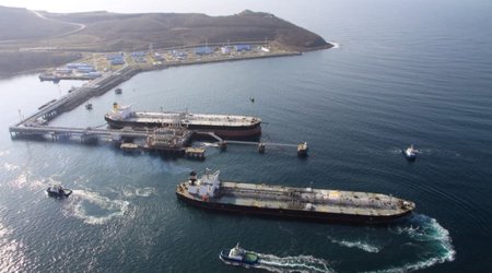 Крупнейший нефтепорт России остановился
