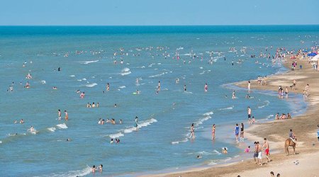Температура воды на пляжах Абшерона завтра достигнет 30°