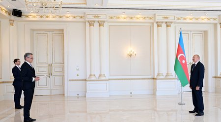 President Ilham Aliyev accepts credentials of new German Ambassador Dirk Lölken