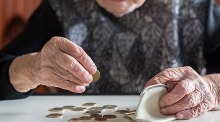 Number of minimum pension recipients in Azerbaijan drops 63%
