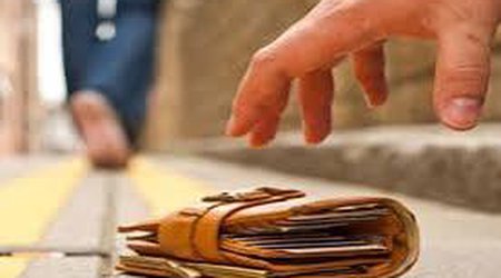 Bakıda tapdığı kartdan 104 manat xərclədi - 1 il 6 ay cəza aldı
