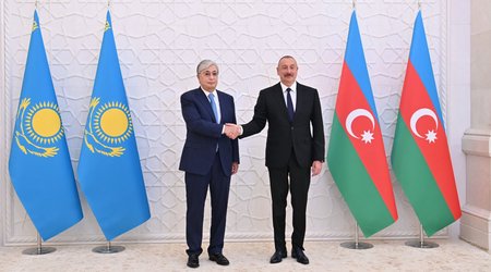 Prezident Tokayevi təbrik edib
