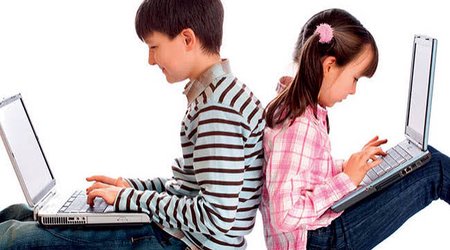 Azərbaycanda internetdən istifadə edən uşaqların sayı azalıb