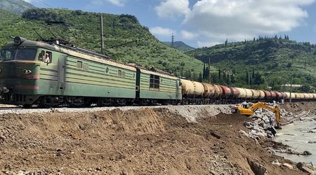Russia Ready to Discuss Restoring Railway Links in Armenia