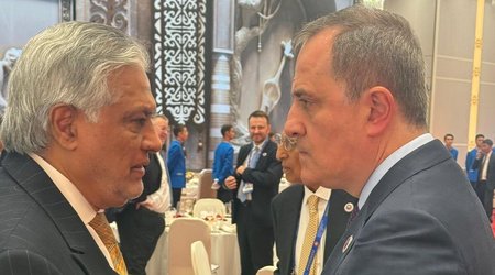 Ceyhun Bayramov və İshaq Dar Bişkekdə görüşdü