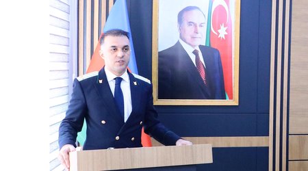 Суд отклонил иск осужденного к прокурору с требованием 13 млн манатов