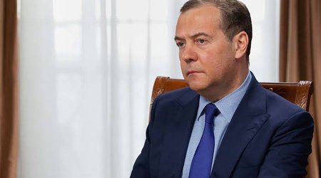 Medvedev Almaniyanın hərbi zavodlarına birbaşa zərbələr endirməyə çağırıb