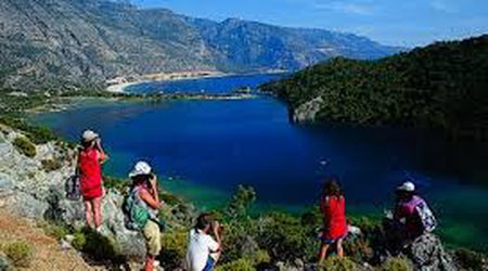 Azərbaycanın sağlamlıq turizmi imkanları Qazaxıstanda təqdim olunub