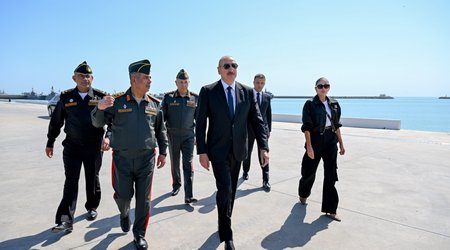 Президент Ильхам Алиев посетил Военно-морские силы