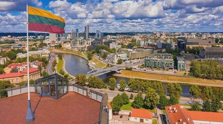 В Литве объявили воздушную тревогу на фоне угрозы атак БПЛА